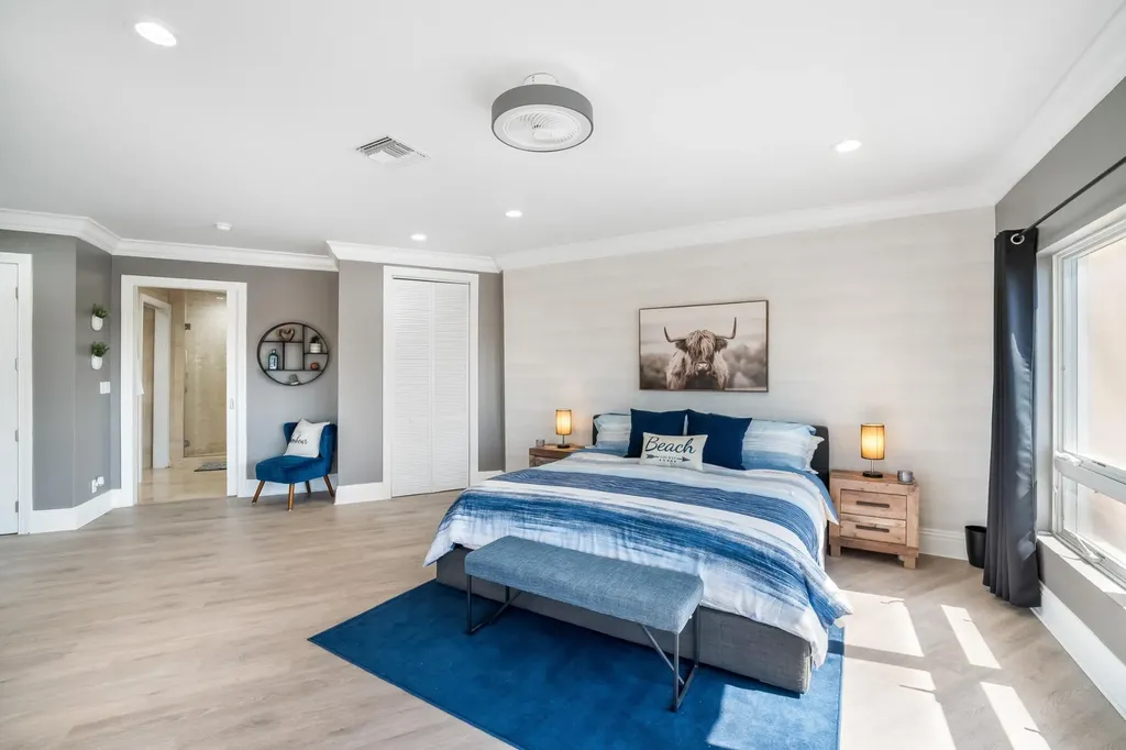 Suffolk Court Grand Bahama Freeport BS