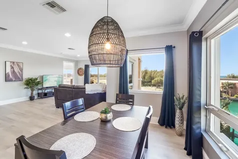 Suffolk Court Grand Bahama Freeport BS