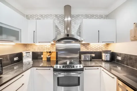 Suffolk Court Grand Bahama Freeport BS