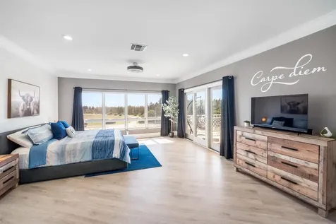 Suffolk Court Grand Bahama Freeport BS