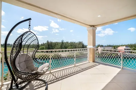 Suffolk Court Grand Bahama Freeport BS