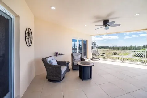 Suffolk Court Grand Bahama Freeport BS