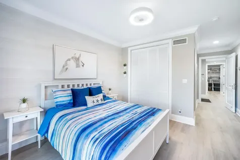 Suffolk Court Grand Bahama Freeport BS