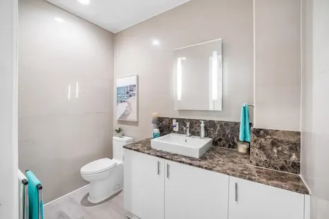 Suffolk Court Grand Bahama Freeport BS