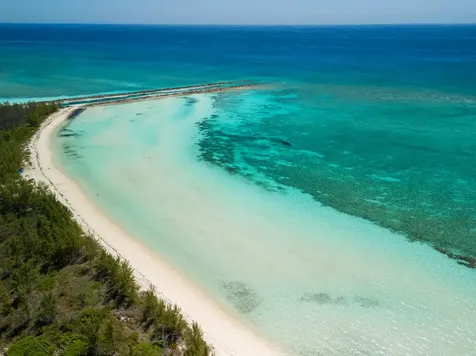 Suffolk Court Grand Bahama Freeport BS