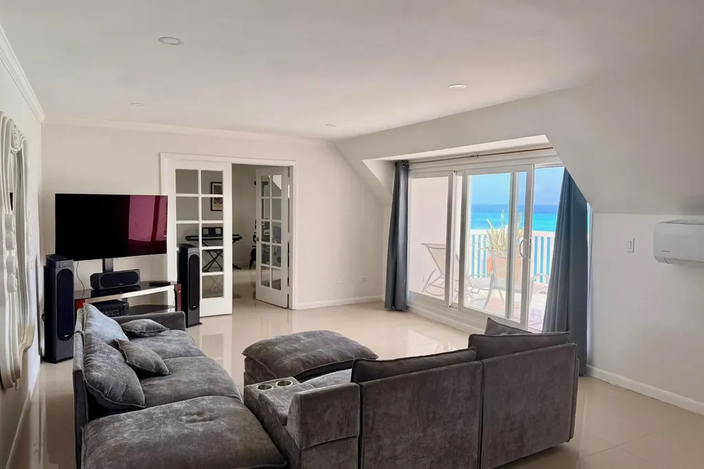 Rawson Court New Providence Paradise Island BS