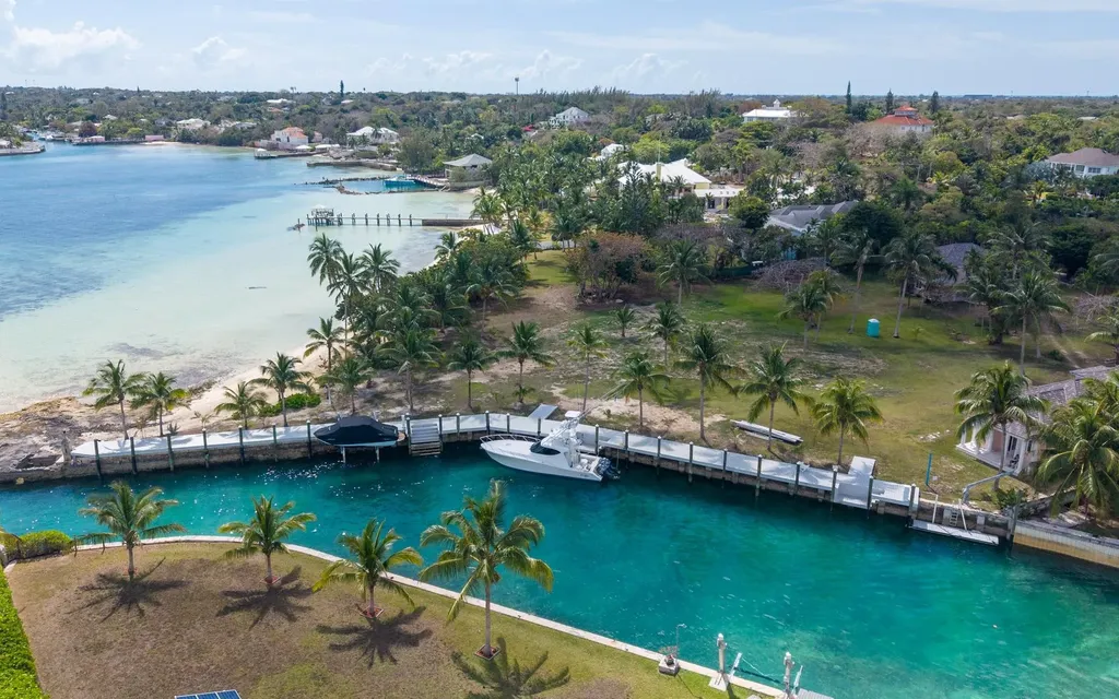 Lot A, Coconut Point New Providence Paradise Island BS