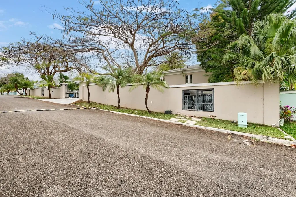 Brigadoon Estates 9 New Providence Paradise Island BS