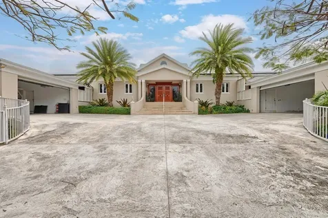 Brigadoon Estates 9 New Providence Paradise Island BS