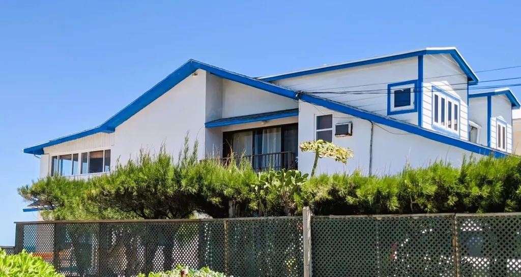 Aurora 48, Eastern Road New Providence Paradise Island BS