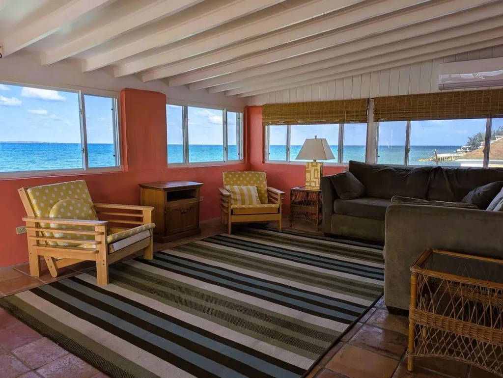 Aurora 48, Eastern Road New Providence Paradise Island BS