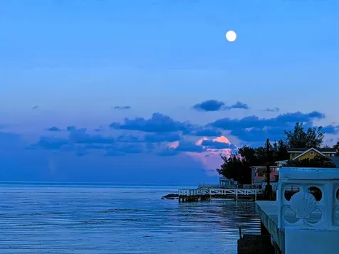 Aurora 48, Eastern Road New Providence Paradise Island BS