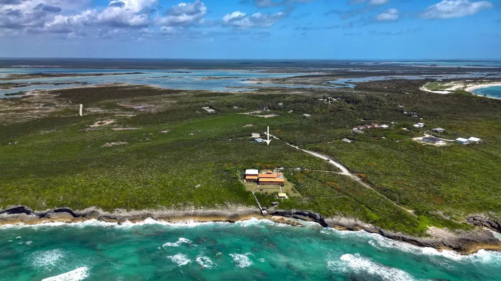 2d Yellow Wood Cherokee Abaco BS