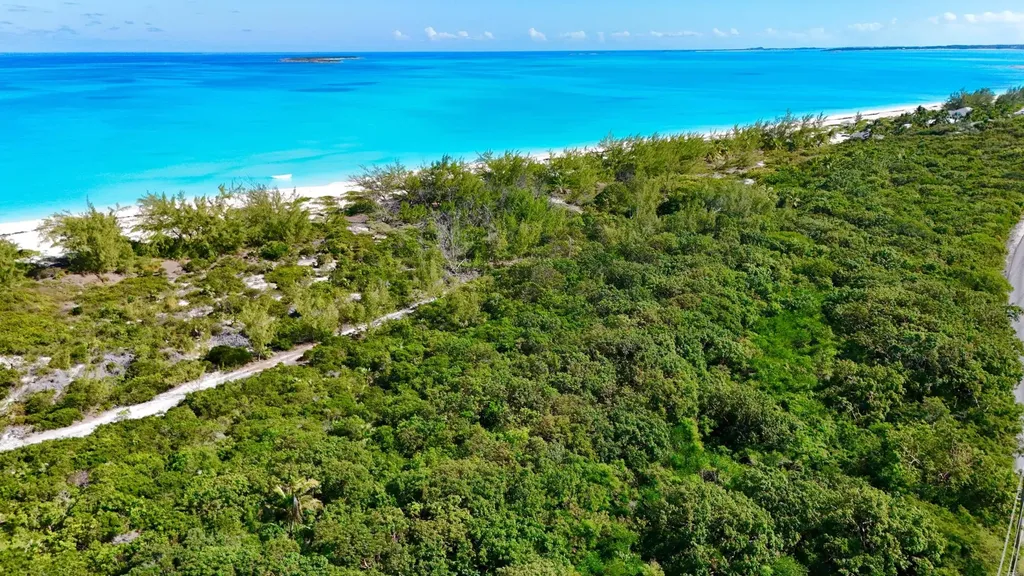 Queen's Highway, Jimmy Hi Exuma BS
