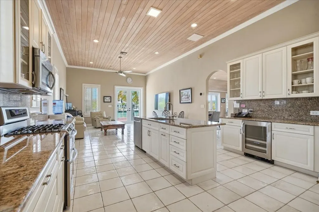 3 Beach Island New Providence Paradise Island BS