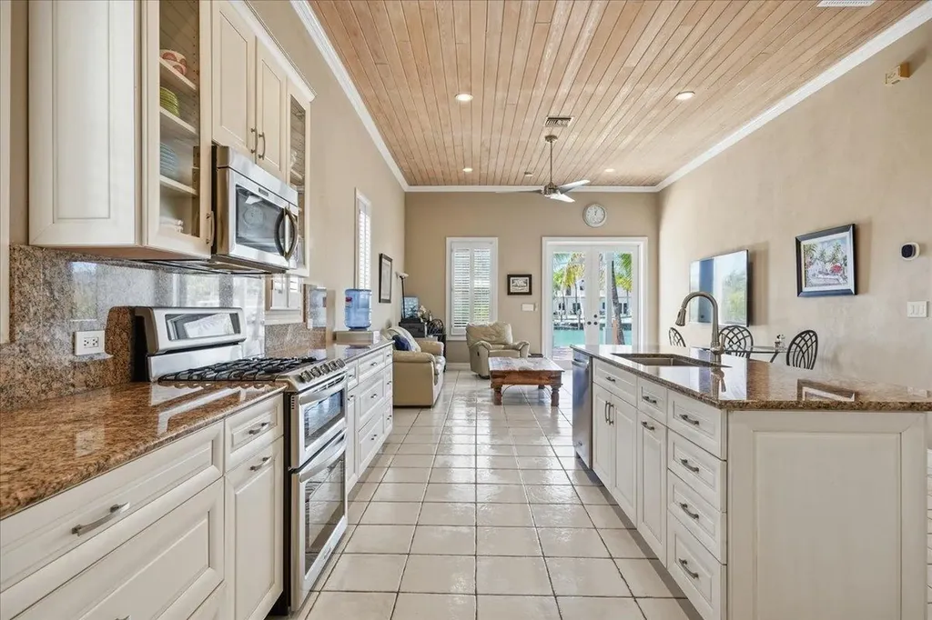 3 Beach Island New Providence Paradise Island BS