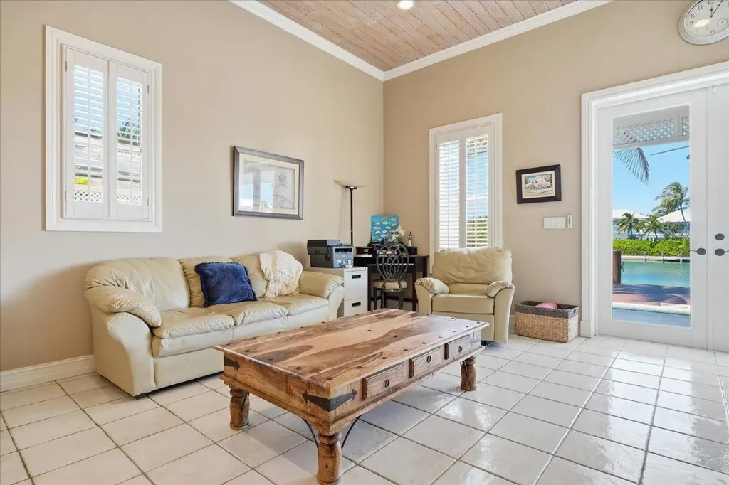 3 Beach Island New Providence Paradise Island BS