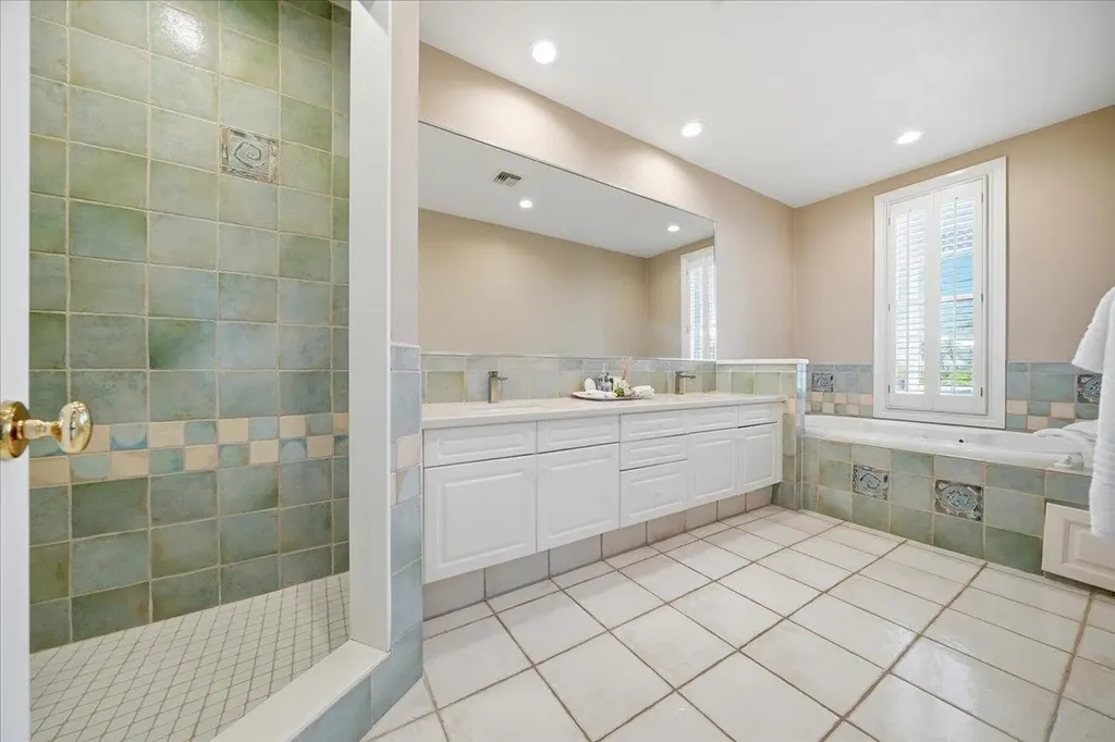 3 Beach Island New Providence Paradise Island BS