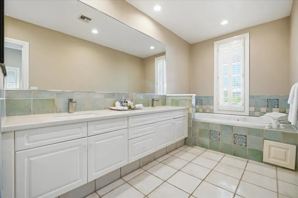 3 Beach Island New Providence Paradise Island BS