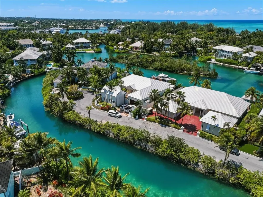 3 Beach Island New Providence Paradise Island BS