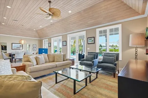 3 Beach Island New Providence Paradise Island BS