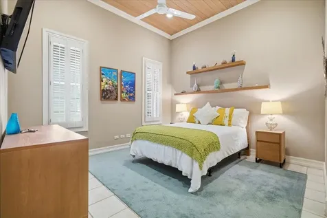3 Beach Island New Providence Paradise Island BS