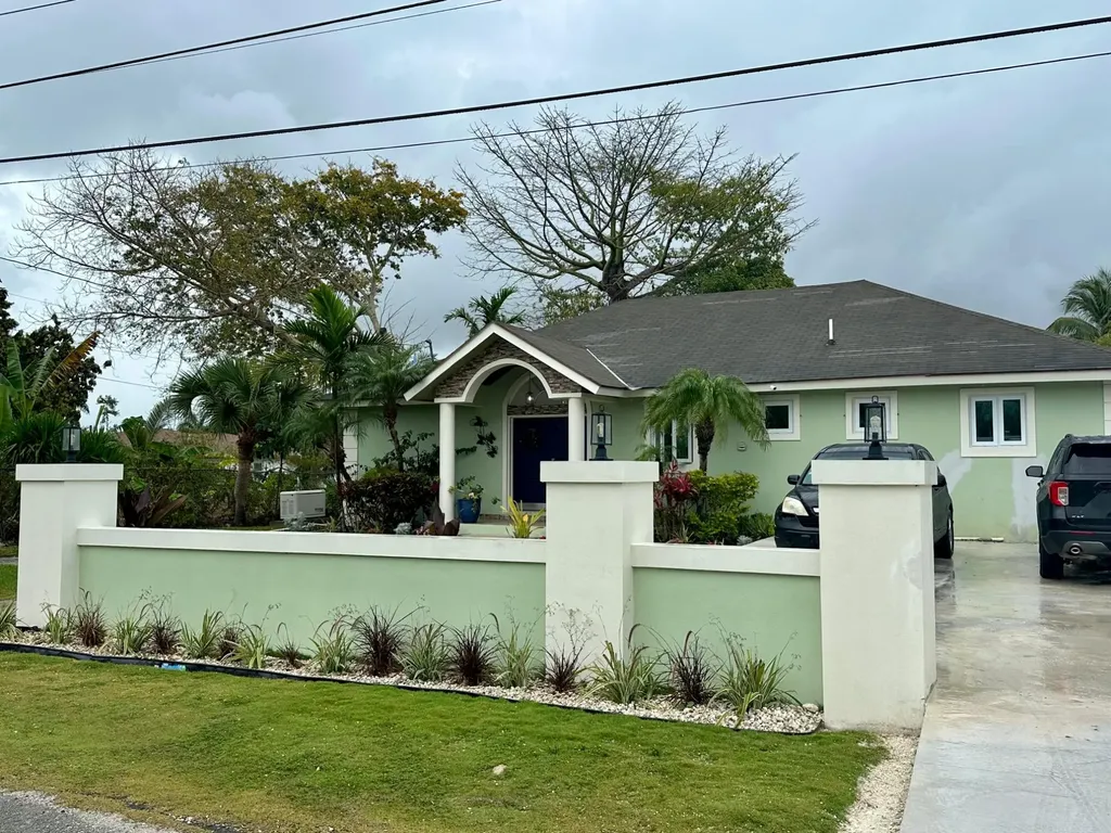 Coral Boulevard New Providence Paradise Island BS