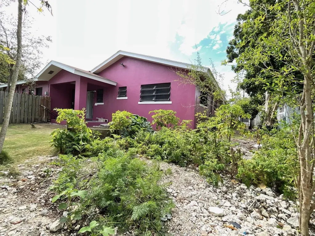 Blenheim Road, Stapledon 29 New Providence Paradise Island BS