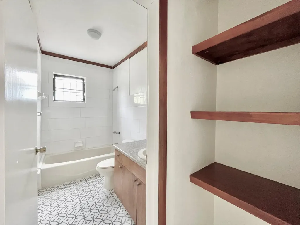 Blenheim Road, Stapledon 29 New Providence Paradise Island BS