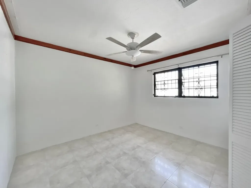 Blenheim Road, Stapledon 29 New Providence Paradise Island BS