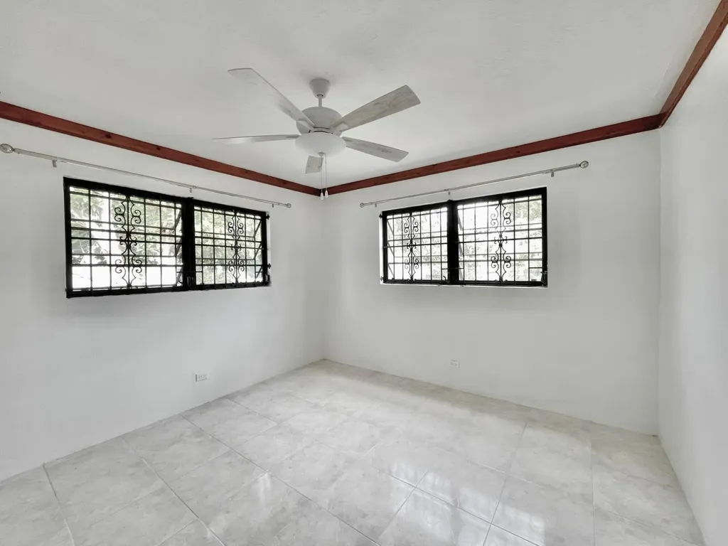 Blenheim Road, Stapledon 29 New Providence Paradise Island BS