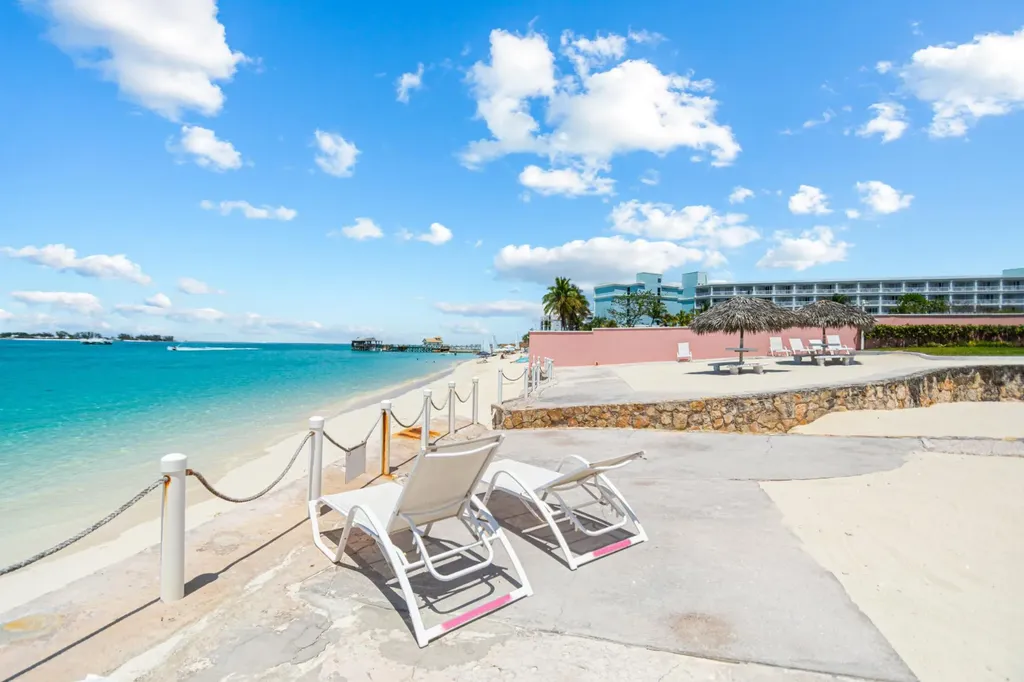 Towers Of Cable Beach New Providence Paradise Island BS