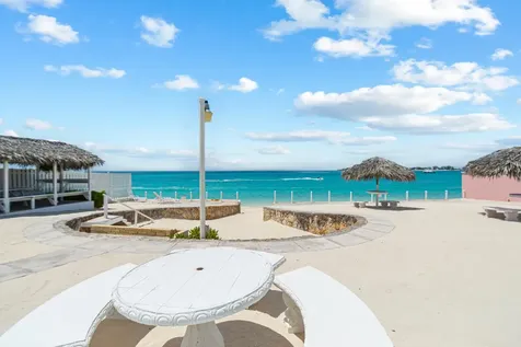 Towers Of Cable Beach New Providence Paradise Island BS