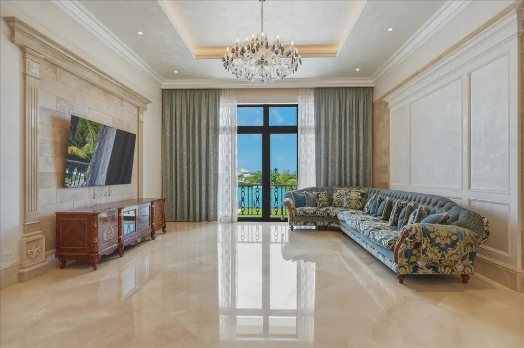 3 Old Fort Drive New Providence Paradise Island BS