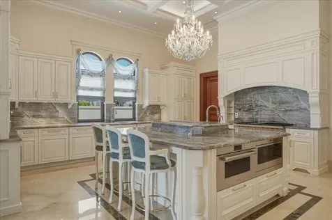 3 Old Fort Drive New Providence Paradise Island BS