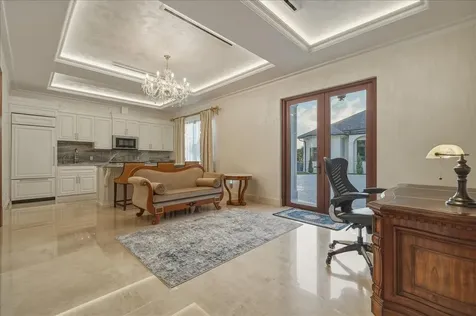 3 Old Fort Drive New Providence Paradise Island BS