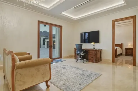 3 Old Fort Drive New Providence Paradise Island BS