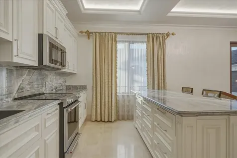 3 Old Fort Drive New Providence Paradise Island BS