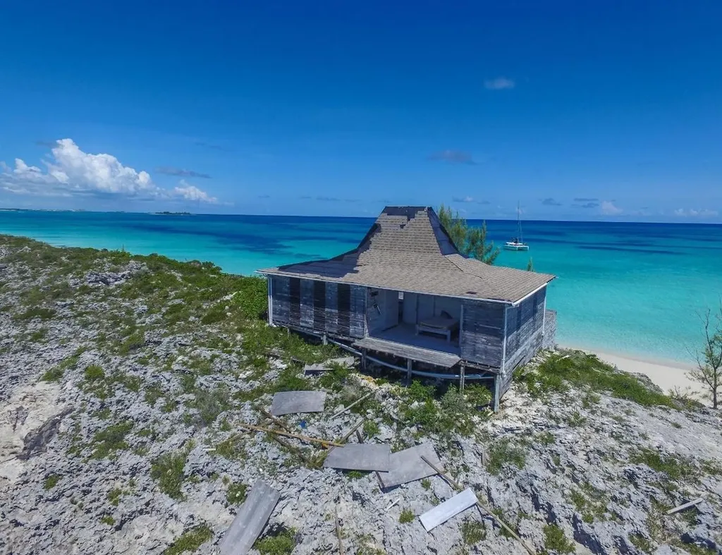 Rose Island X, Y, Z & Z1 New Providence Paradise Island BS