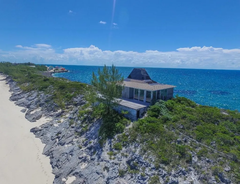 Rose Island X, Y, Z & Z1 New Providence Paradise Island BS