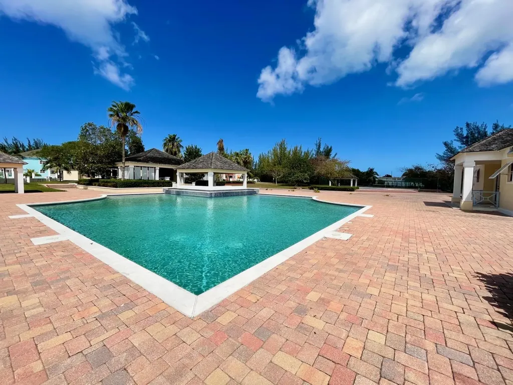 Coral Reef Circle New Providence Paradise Island BS