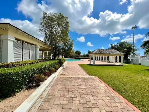 Coral Reef Circle New Providence Paradise Island BS