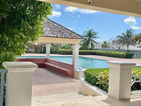Coral Reef Circle New Providence Paradise Island BS