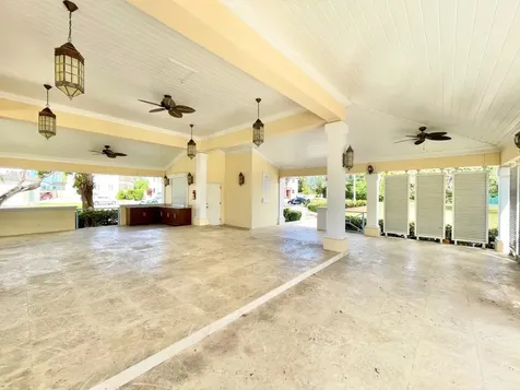Coral Reef Circle New Providence Paradise Island BS