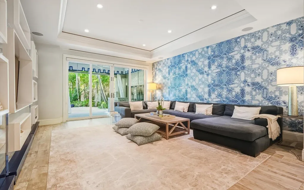 Sunnyside Condominiums New Providence Paradise Island BS