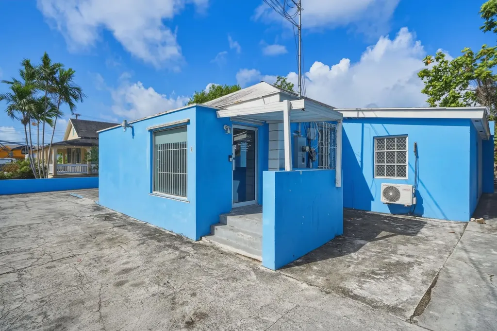 58 Montrose Avenue New Providence Paradise Island BS