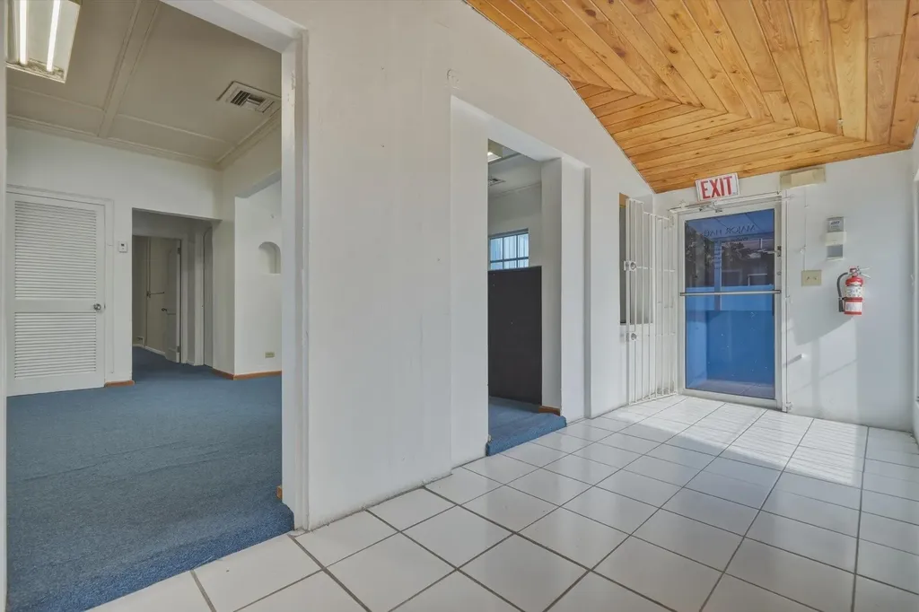 58 Montrose Avenue New Providence Paradise Island BS