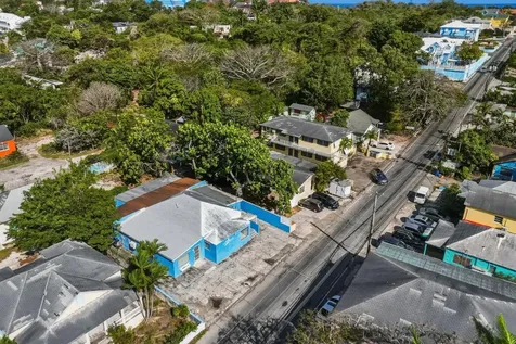 58 Montrose Avenue New Providence Paradise Island BS