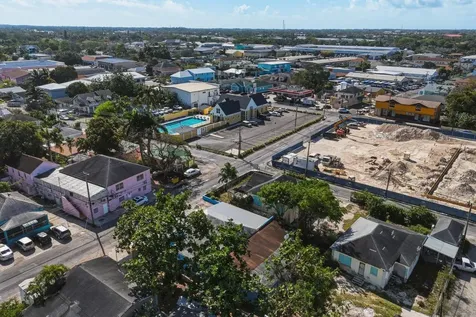 58 Montrose Avenue New Providence Paradise Island BS