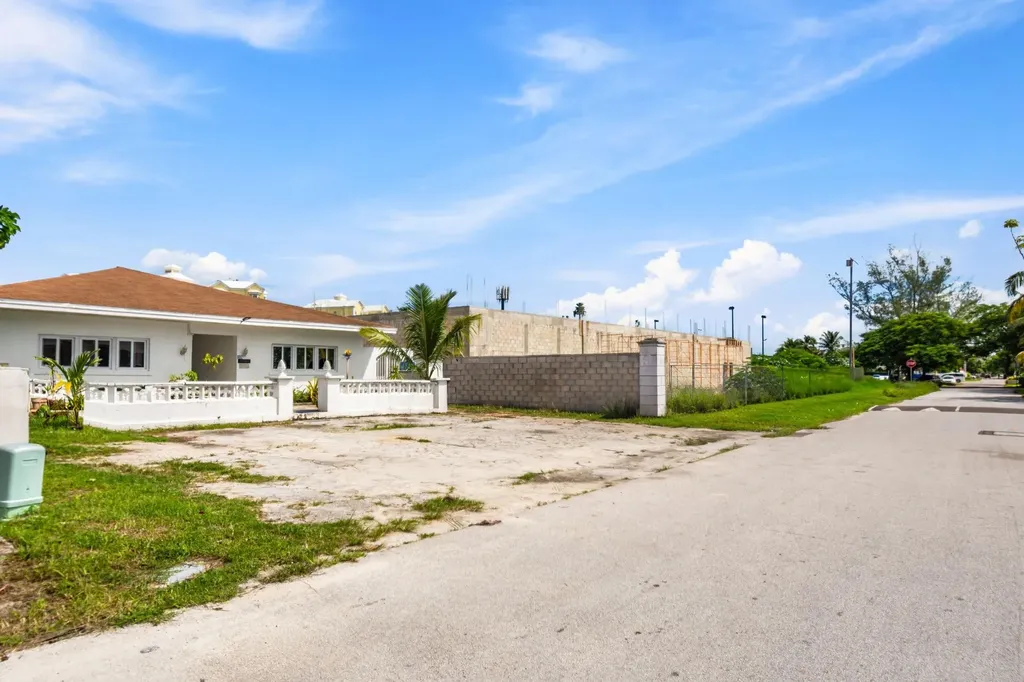 18 Hampshire Street New Providence Paradise Island BS